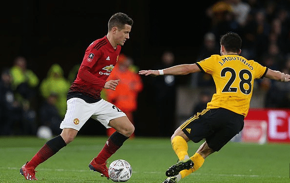 的谈判中尤 的谈判中尤