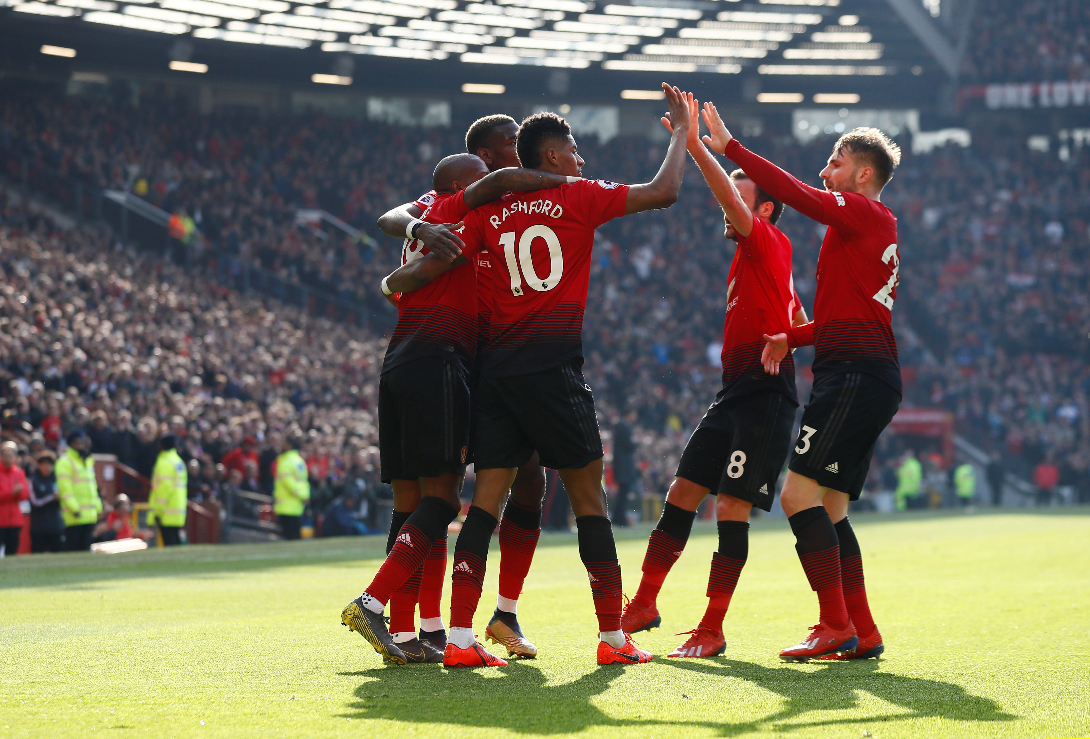 国政治舞台 国政治舞台